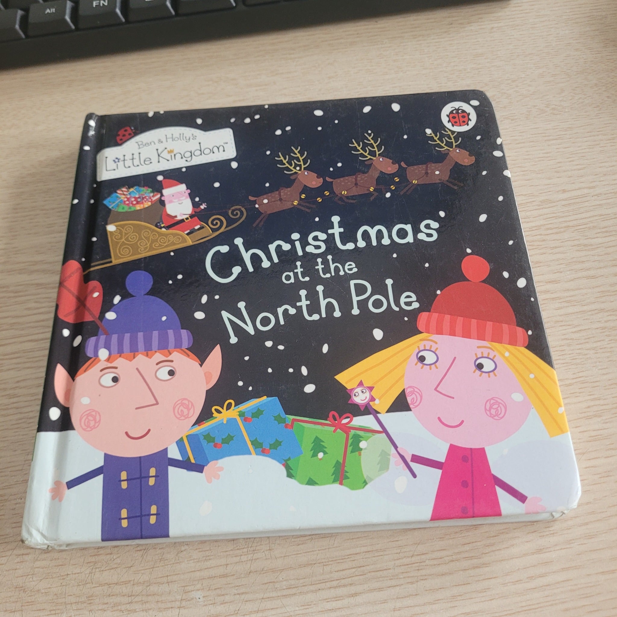 Christmas at the North Pole (Ben & Holly's Little Kingdom)  Based on the show by Neville Astley & Mark Baker