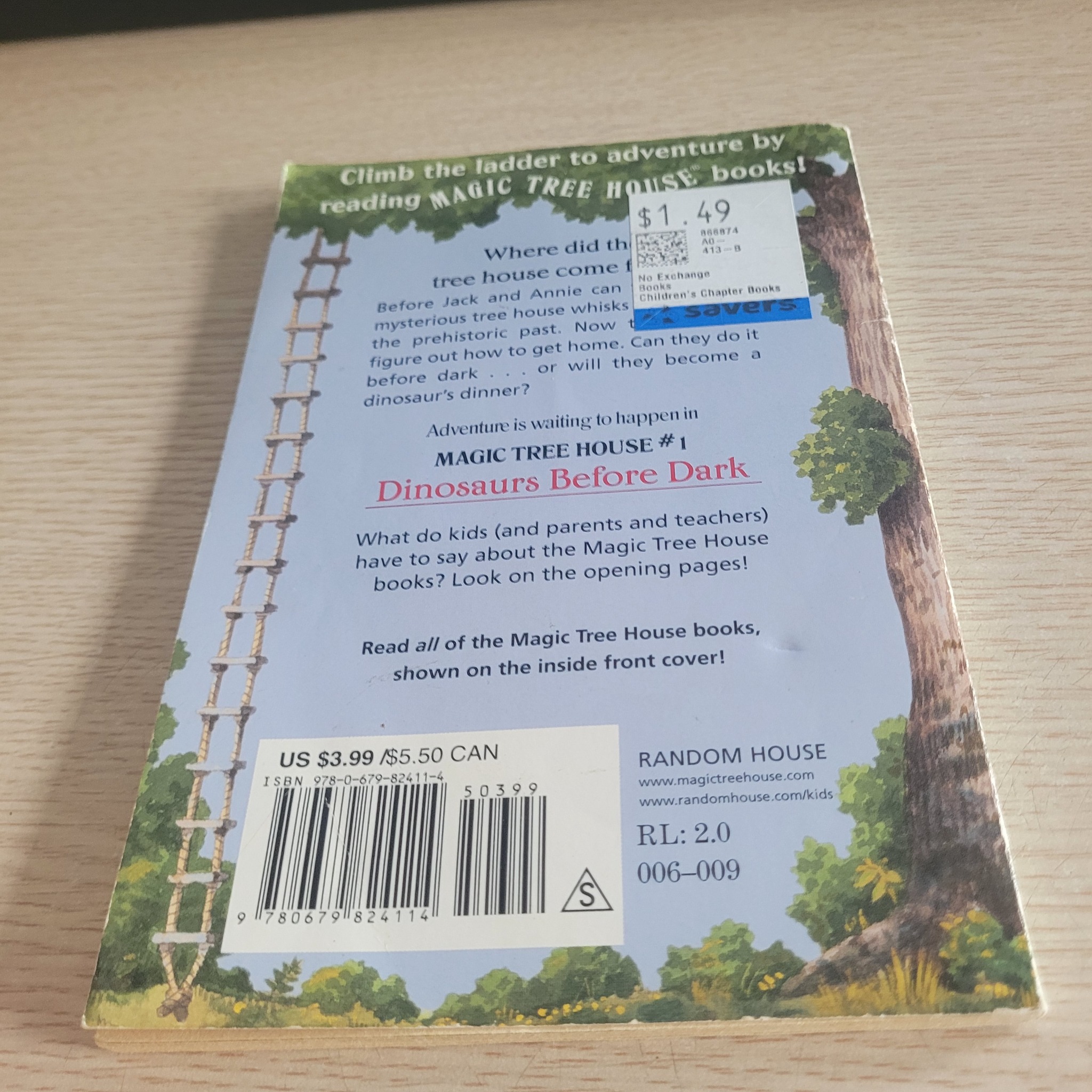 Dinosaurs Before Dark (Magic Tree House #1) Mary Pope Osborne