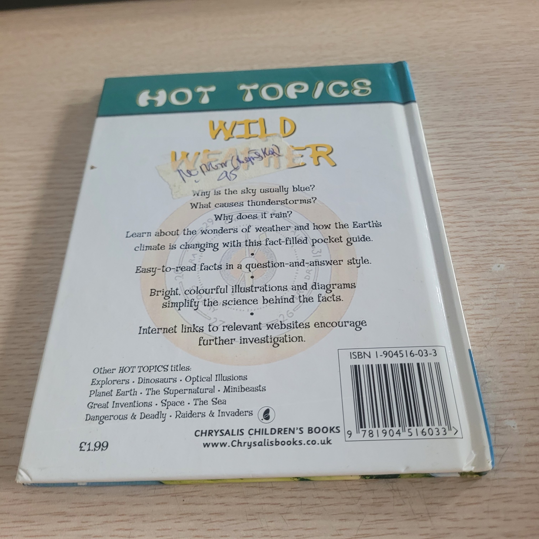 Ảnh sách Wild Weather (Hot Topics) Various Authors (Parragon Books)
