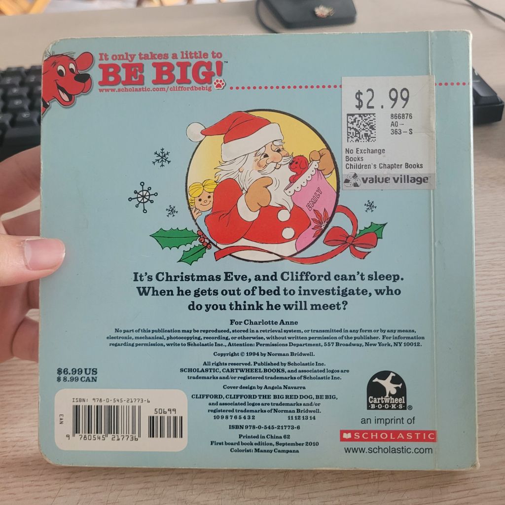 Clifford's First Christmas  Norman Bridwell - Ảnh chụp thực tế