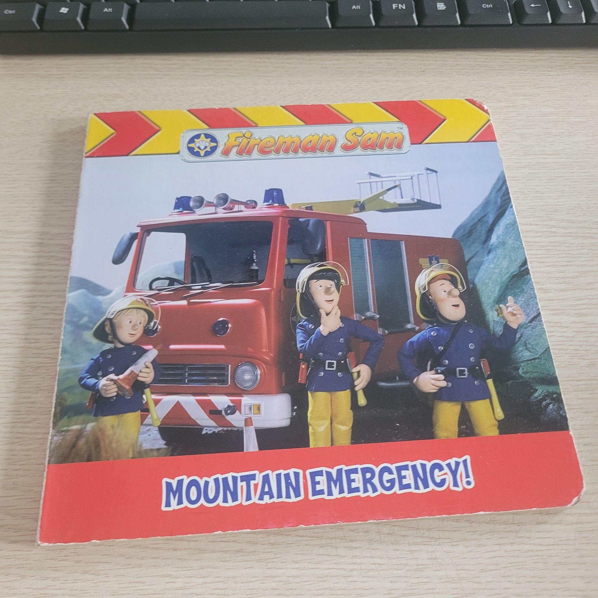 Mountain Emergency! (Fireman Sam)  Based on the show by Rob Lee