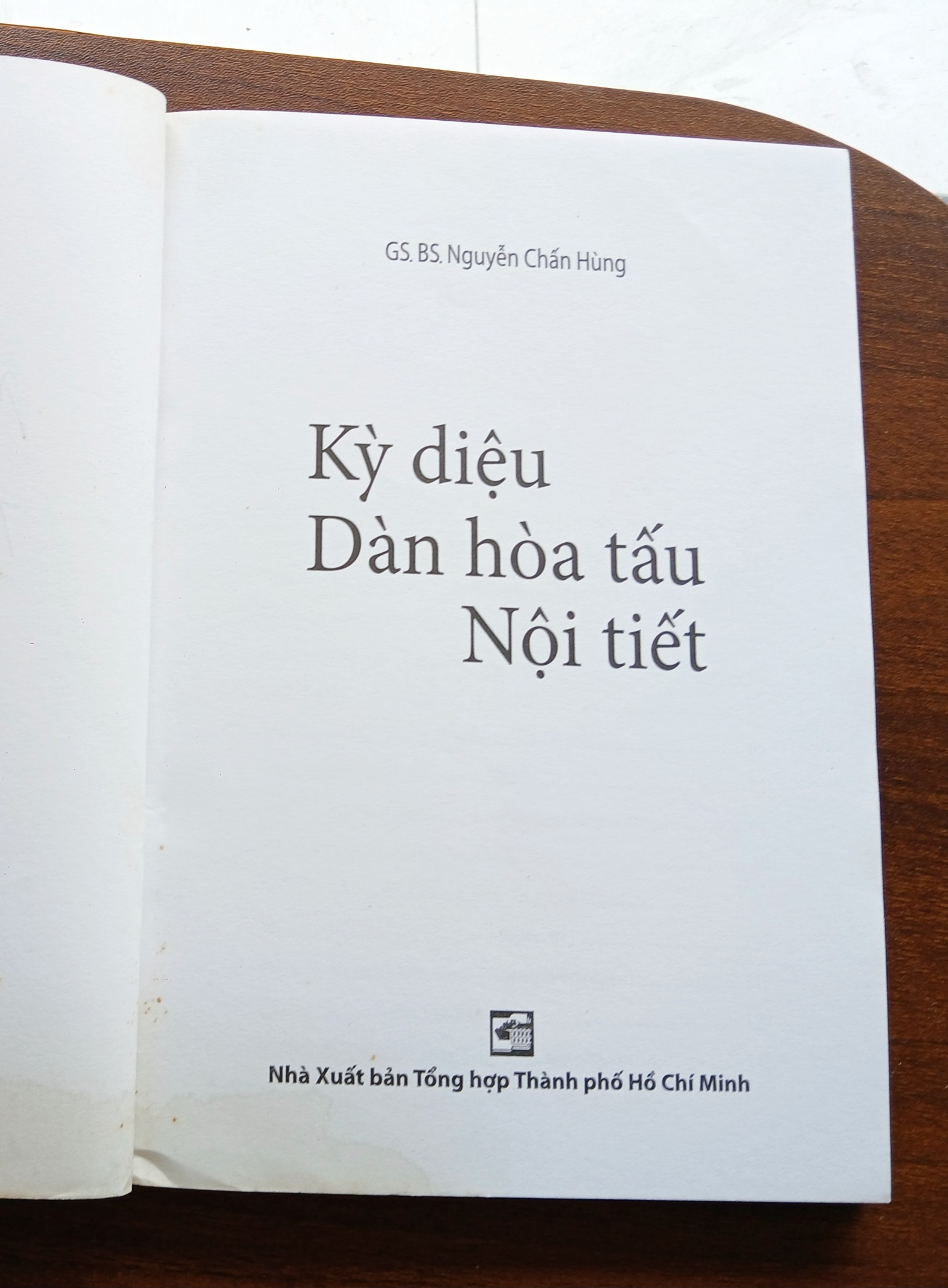 Kỳ diệu Dân hòa tấu Nội tiết - Nguyễn Chấn Hùng