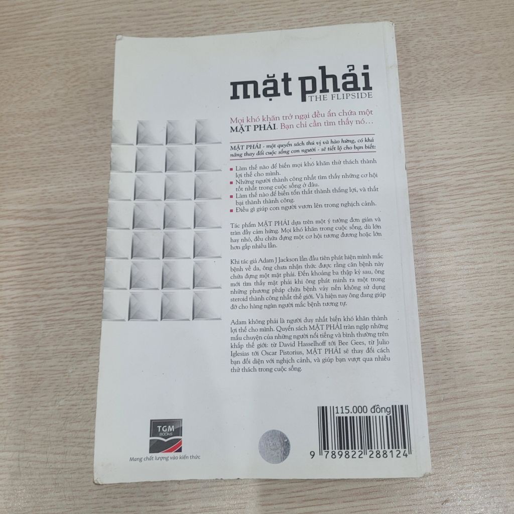 Mặt Phải (The Flipside) - Adam J. Jackson - Ảnh thực tế 4