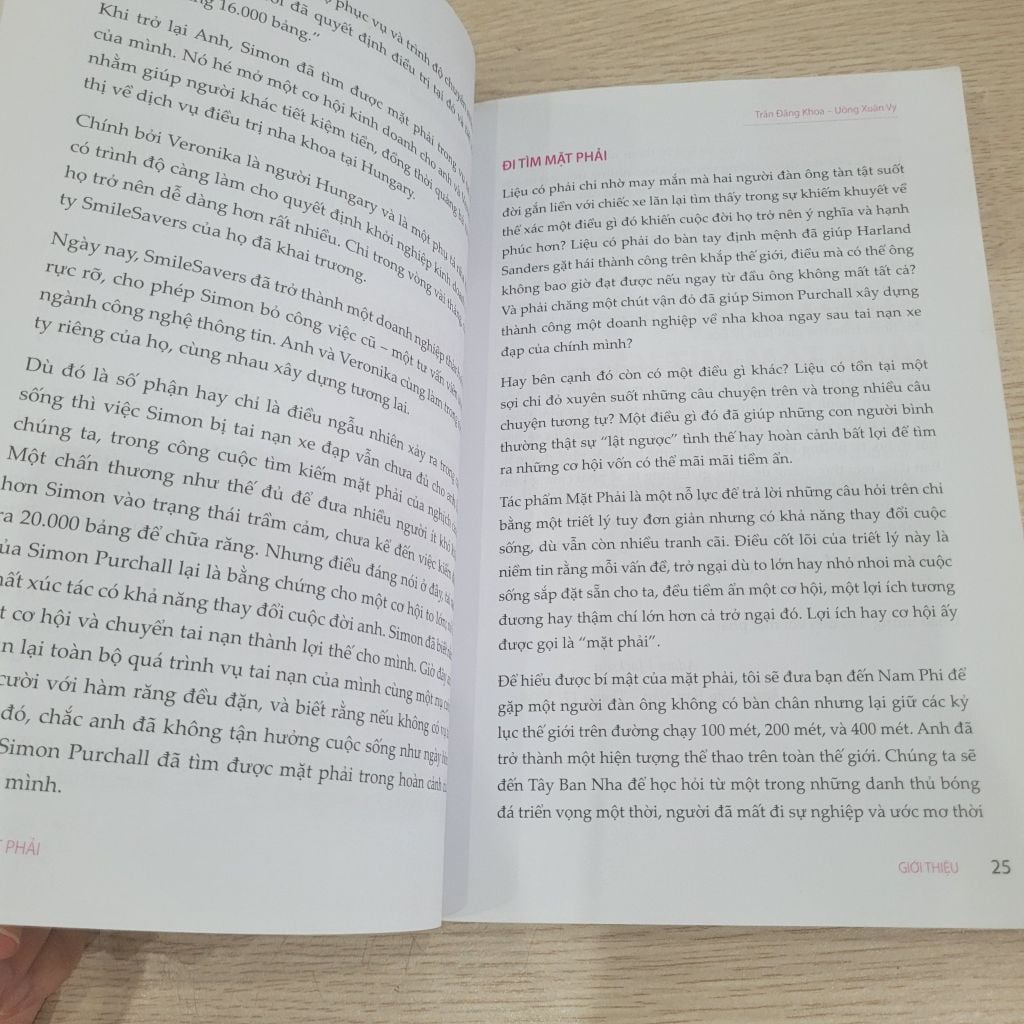 Mặt Phải (The Flipside) - Adam J. Jackson - Ảnh thực tế 6