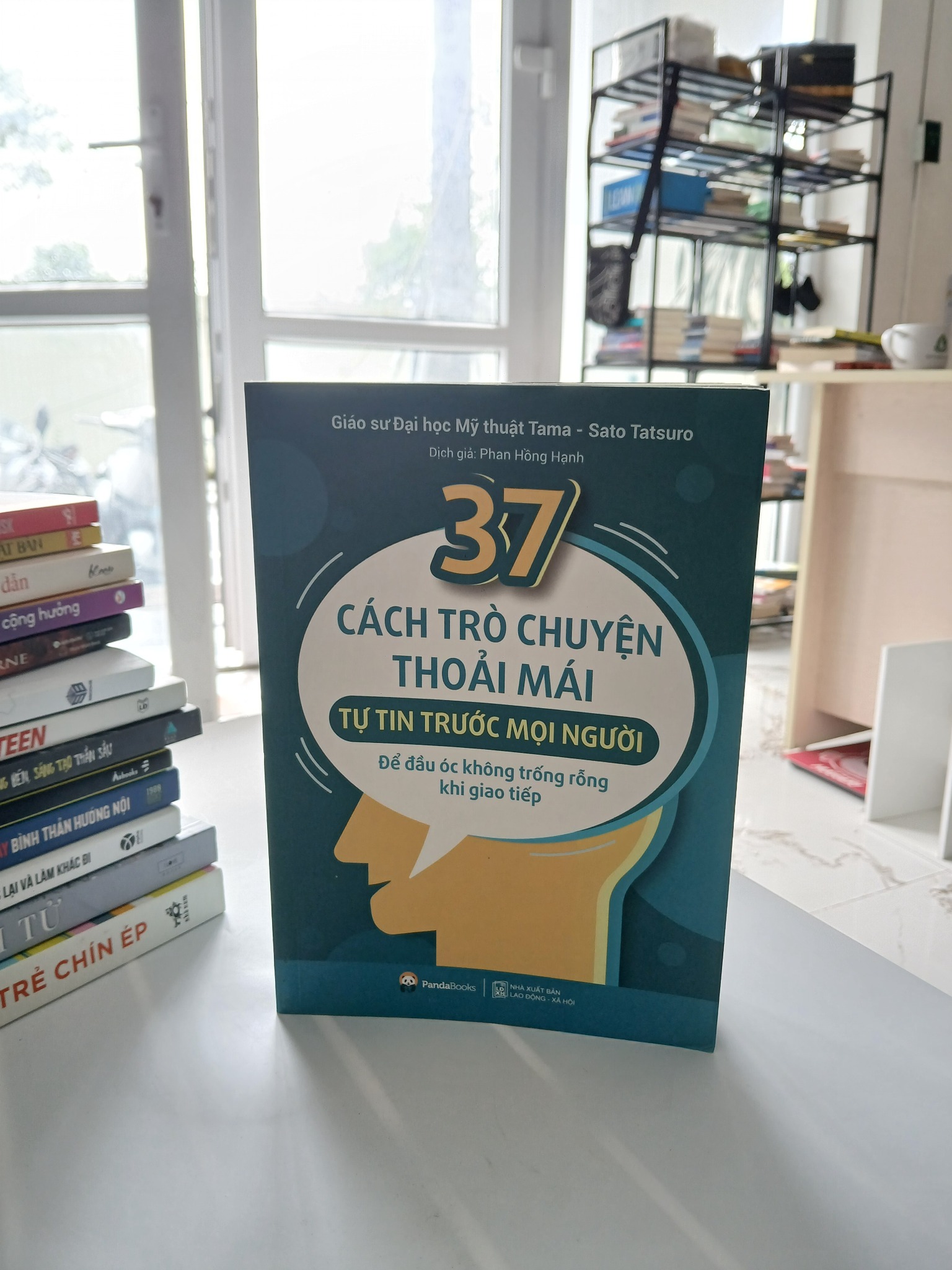 37 cách trò chuyện thoải mái, tự tin trước mọi người - Sato Tatsuro