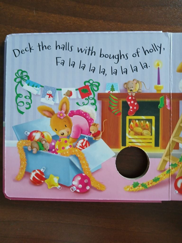 Deck the Halls (Interactive Sound Book) - Ảnh thực tế 6