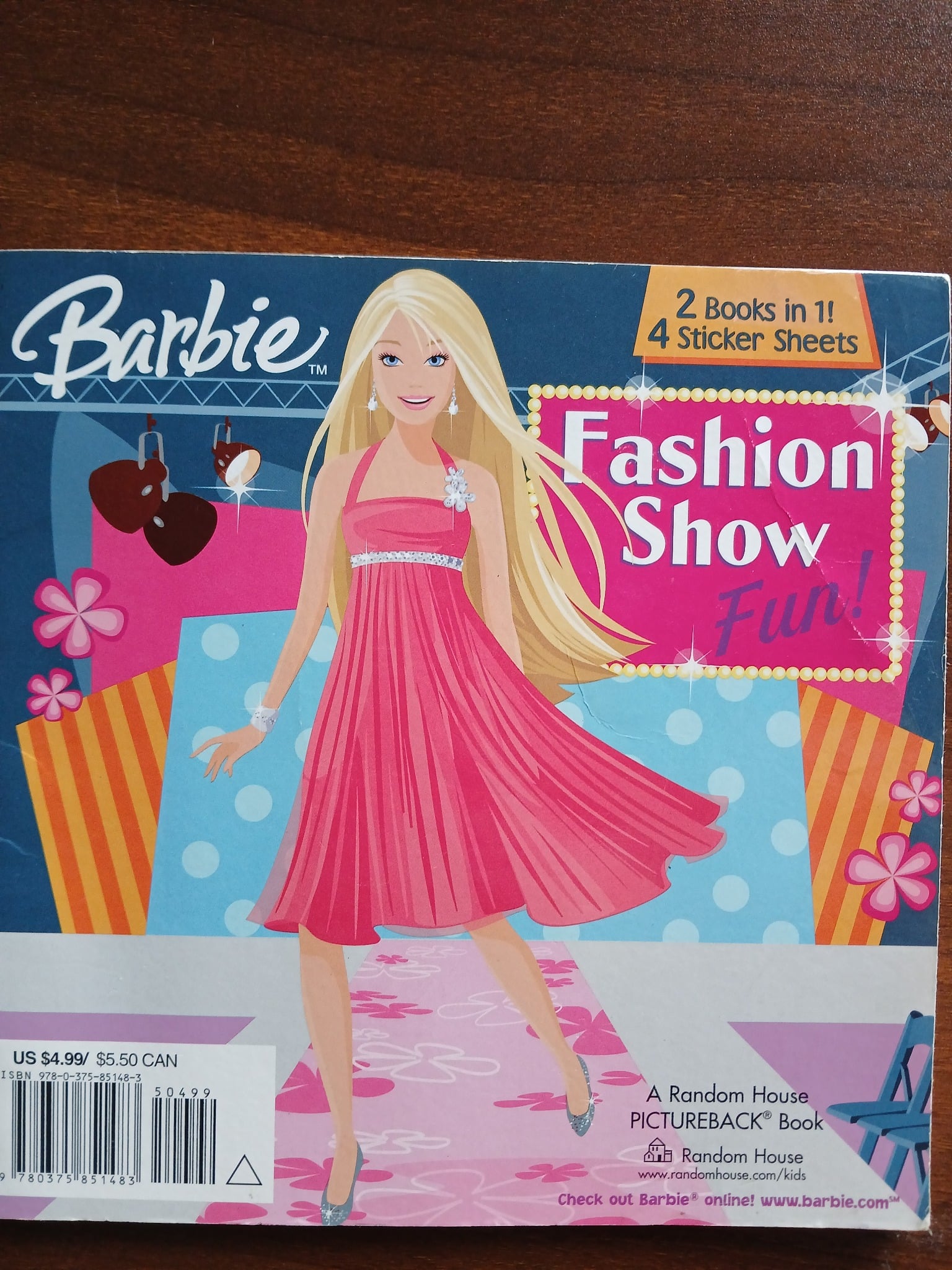Barbie: Fashion Show Fun! - A Random House Pictureback Book