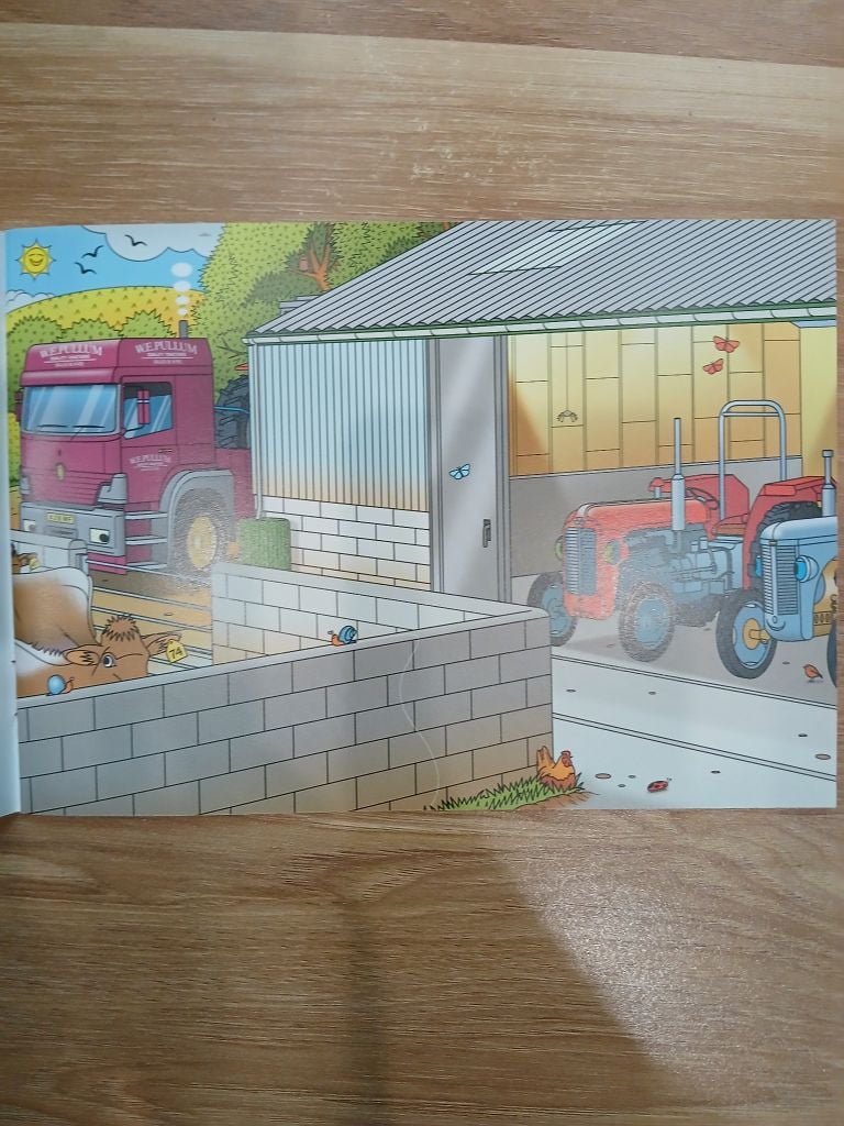 Fergus the Tractor: Fergus Gets a New Friend - Steve Burnside - Friendship, Farm Life, Vehicles, Loneliness, Kindness - Ảnh thực tế 6