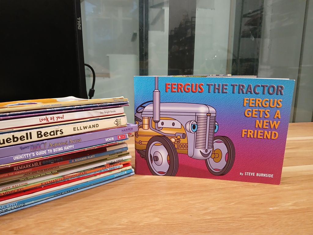 Fergus the Tractor: Fergus Gets a New Friend - Steve Burnside - Friendship, Farm Life, Vehicles, Loneliness, Kindness - Ảnh thực tế 9