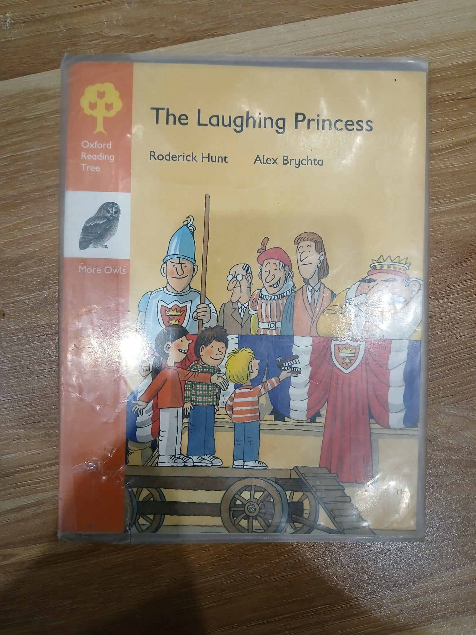 The Laughing Princess - Roderick Hunt & Alex Brychta