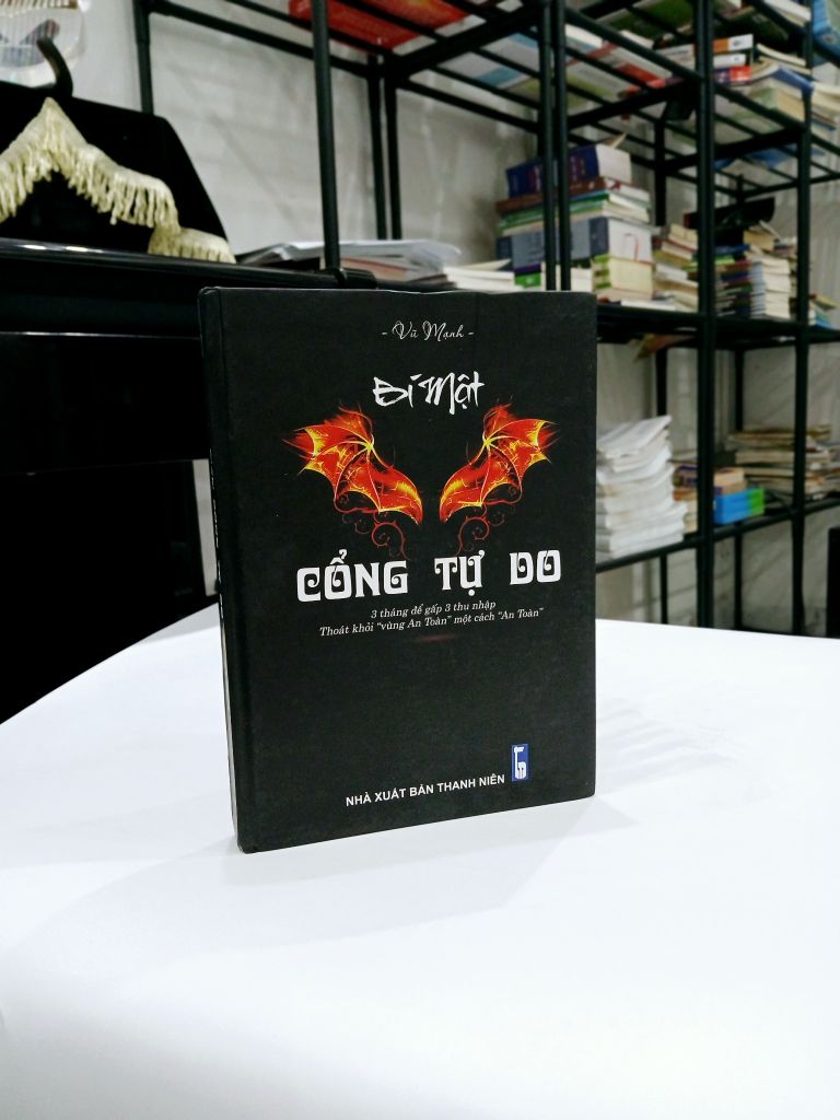 Bí Mật Cổng Tự Do - Vũ Mạnh