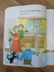 You'll Soon Grow into Them, Titch - Pat Hutchins - ảnh 4