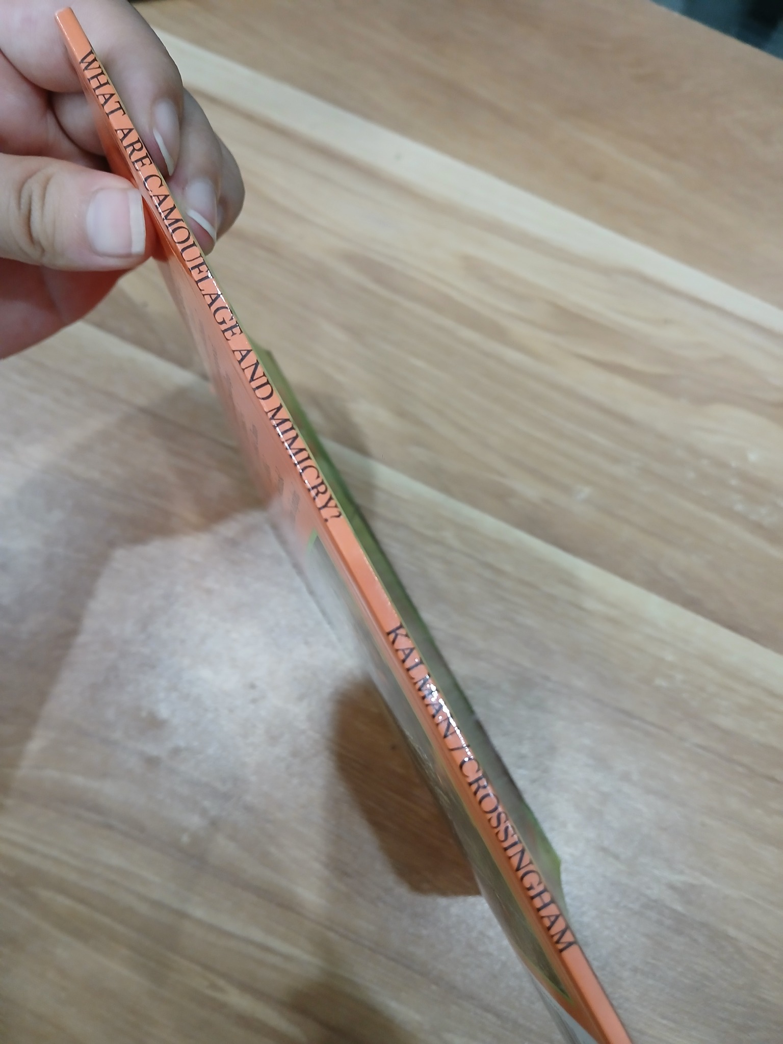 What are Camouflage and Mimicry? - Bobbie Kalman