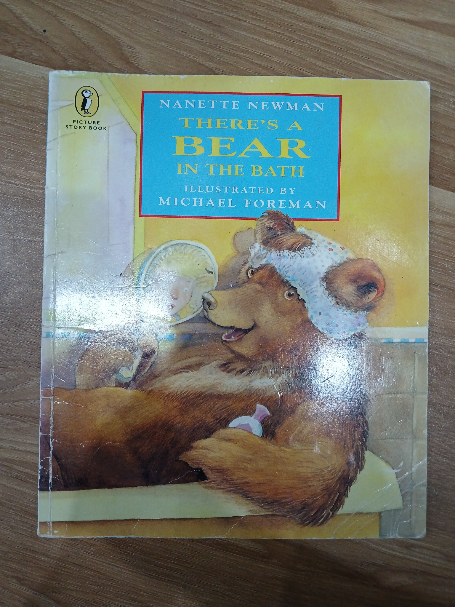 There's a Bear in the Bath - Nanette Newman & Michael Foreman