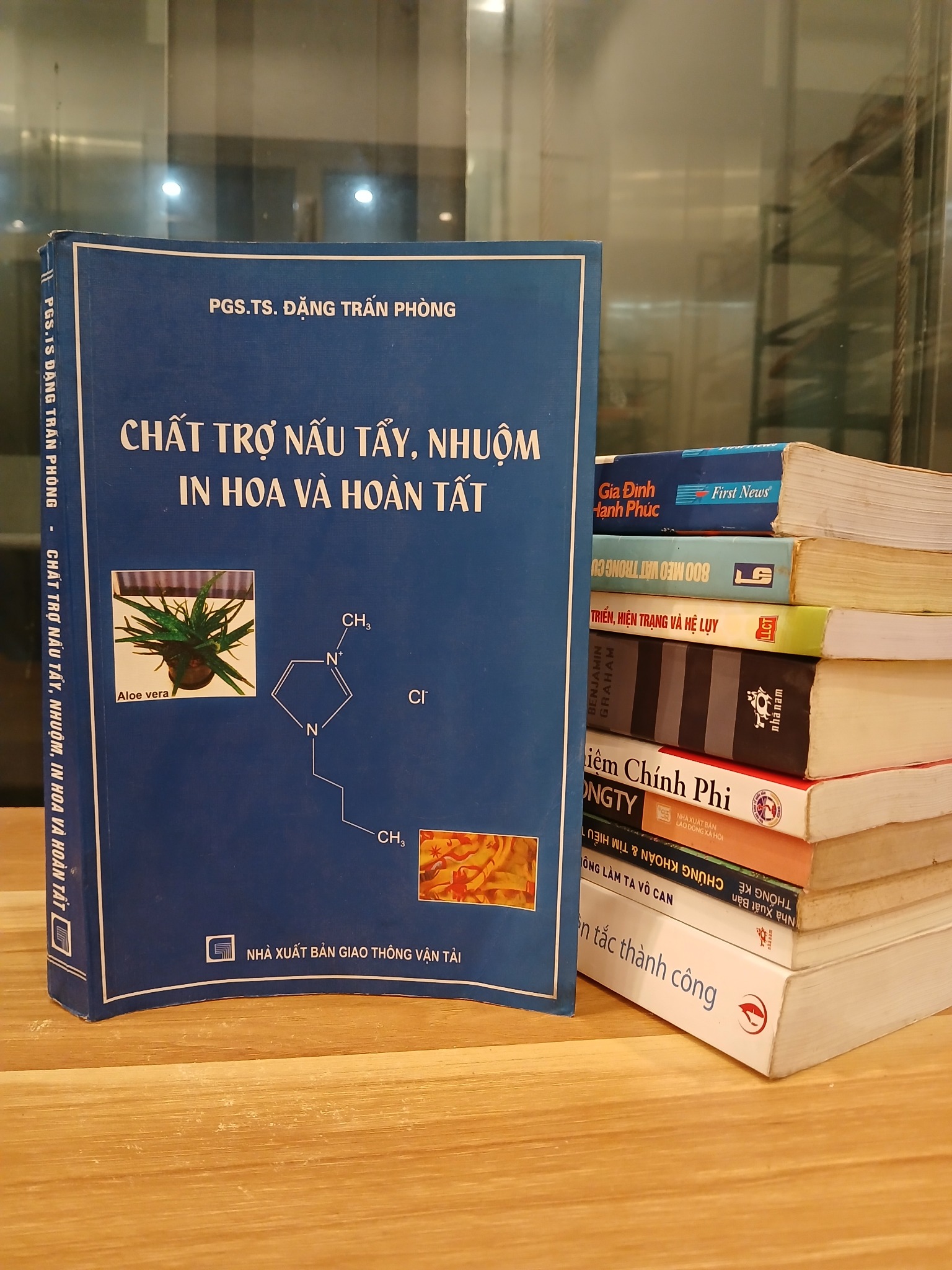 Chất trợ hóa tẩy, nhuộm in hoa và hóa chất - PGS.TS Đặng Trấn Phòng