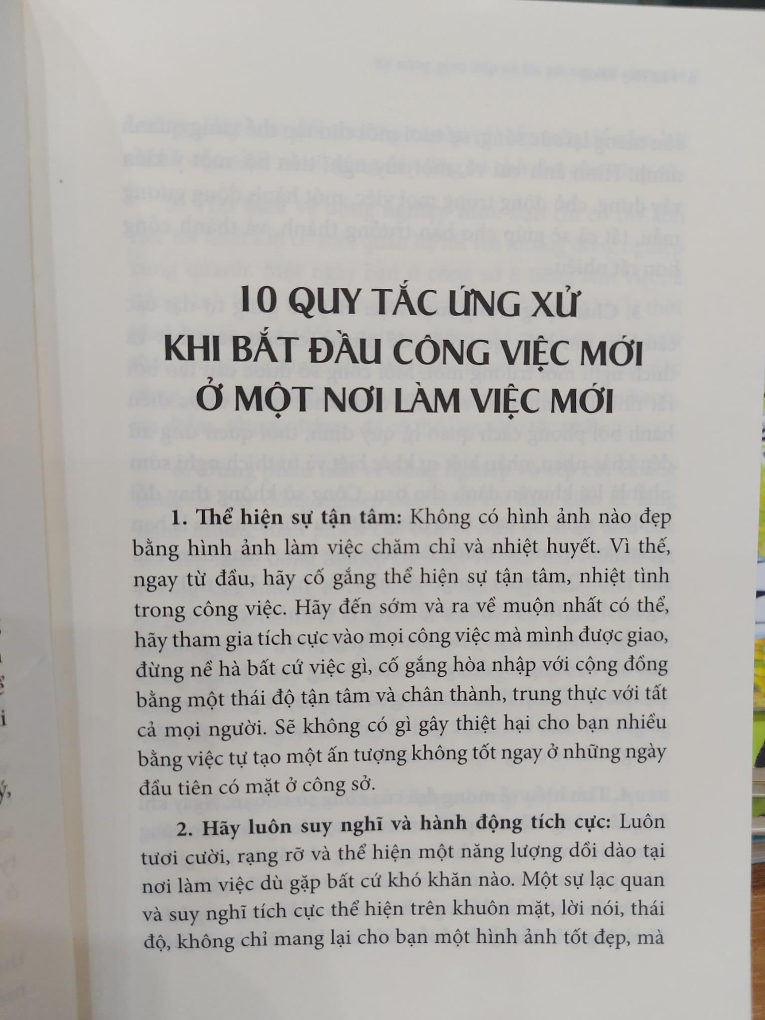 Kỹ năng giao tiếp và tác phong nơi công sở