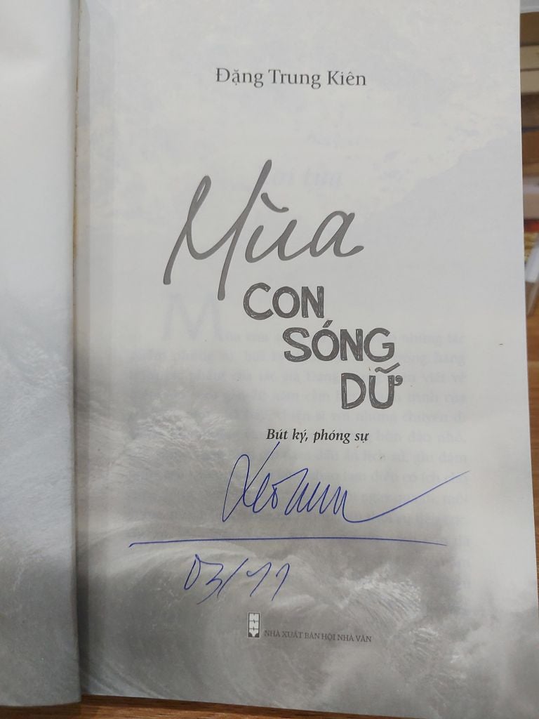 Mùa con sóng dữ (Bút ký, phóng sự) - Ảnh thực tế 7