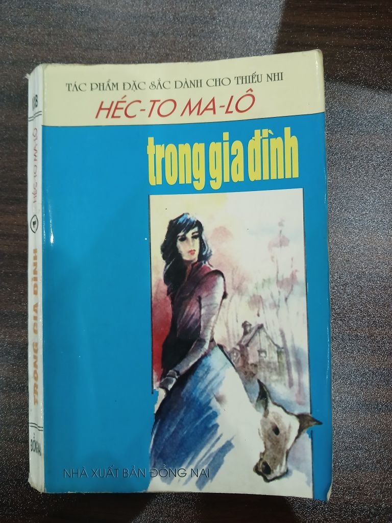 Trọng tài gà đình