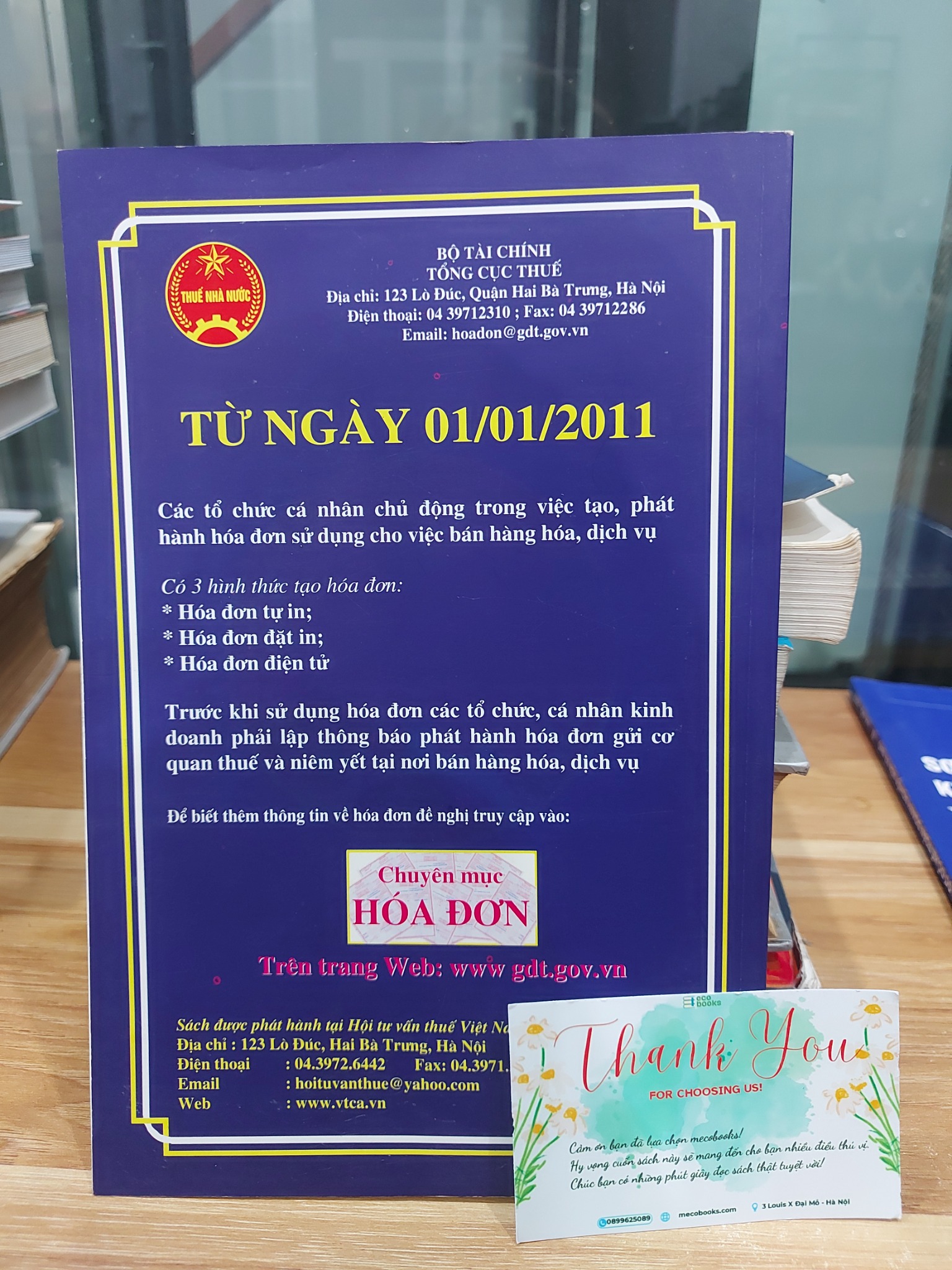 Chi tiết gáy và trang ruột sách Hướng Dẫn Vẽ Hóa Đơn - Nhiều Tác Giả trên Mecobooks