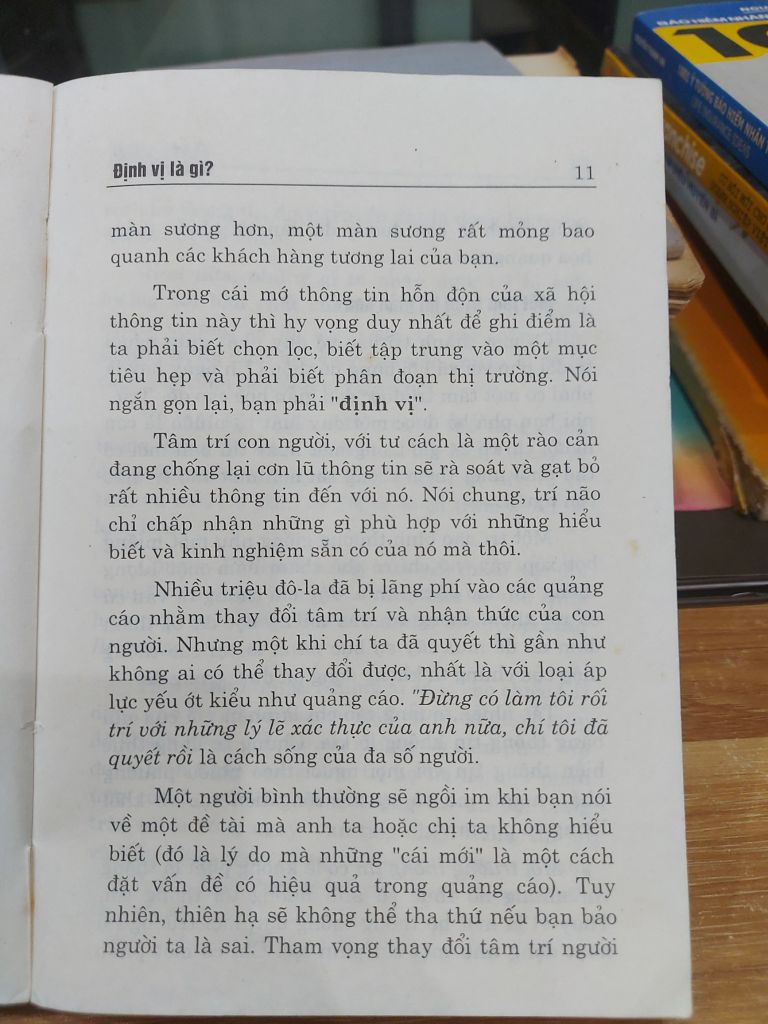 ĐỊNH VỊ: TRẬN CHIẾN VỀ TRÍ LỰC NGÀY NAY – Al Ries and Jack Trout - Ảnh thực tế 9