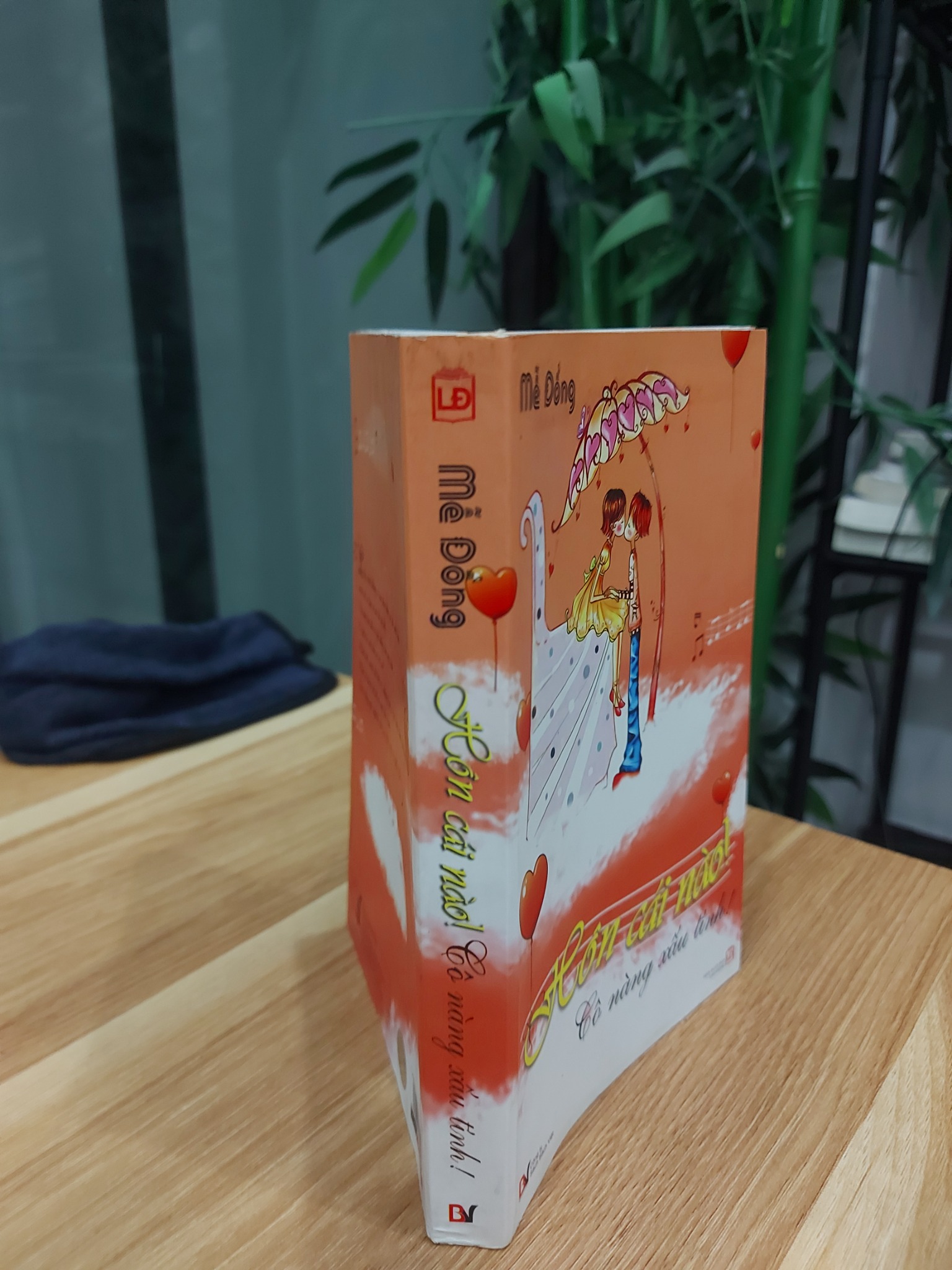 Hôn cái nào? Có nàng xinh tình! – Mê Đăng