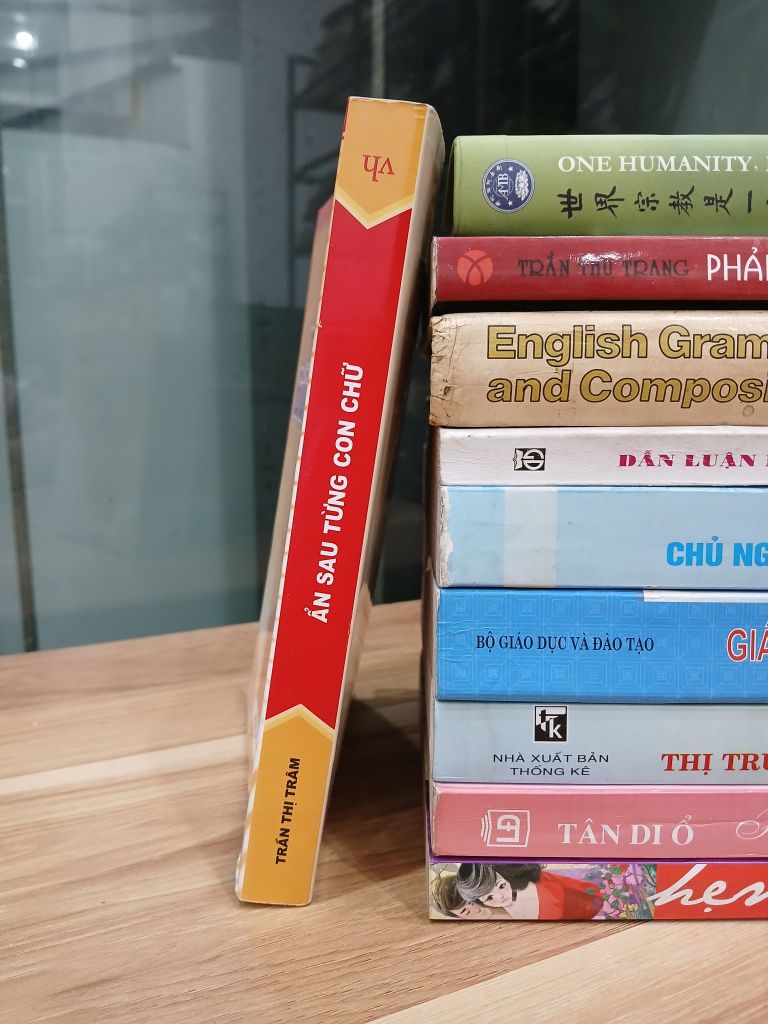 Ẩn sau từng con chữ – Trần Thị Trâm - Ảnh thực tế 4