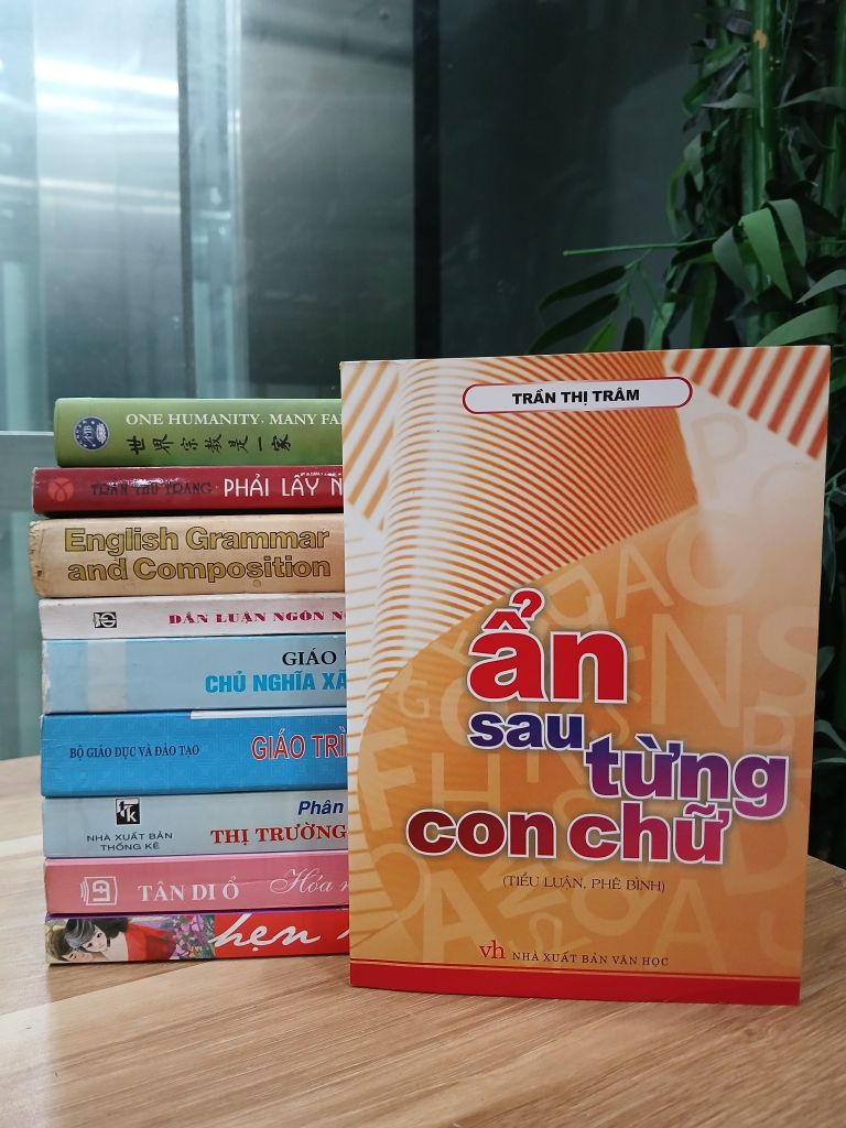 Ẩn sau từng con chữ – Trần Thị Trâm - Ảnh thực tế 10
