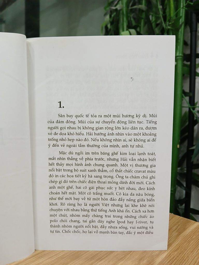 Mắt bão – Phan Hồn Nhiên - Ảnh thực tế 6