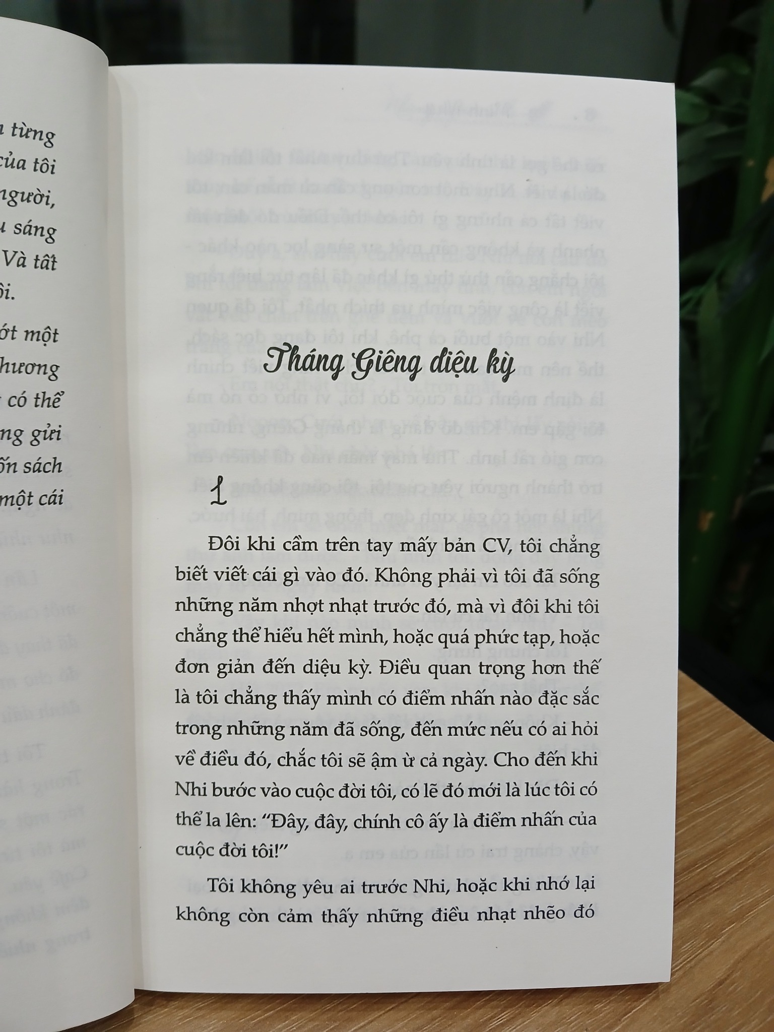 Những người xa lạ – Minh Nhật