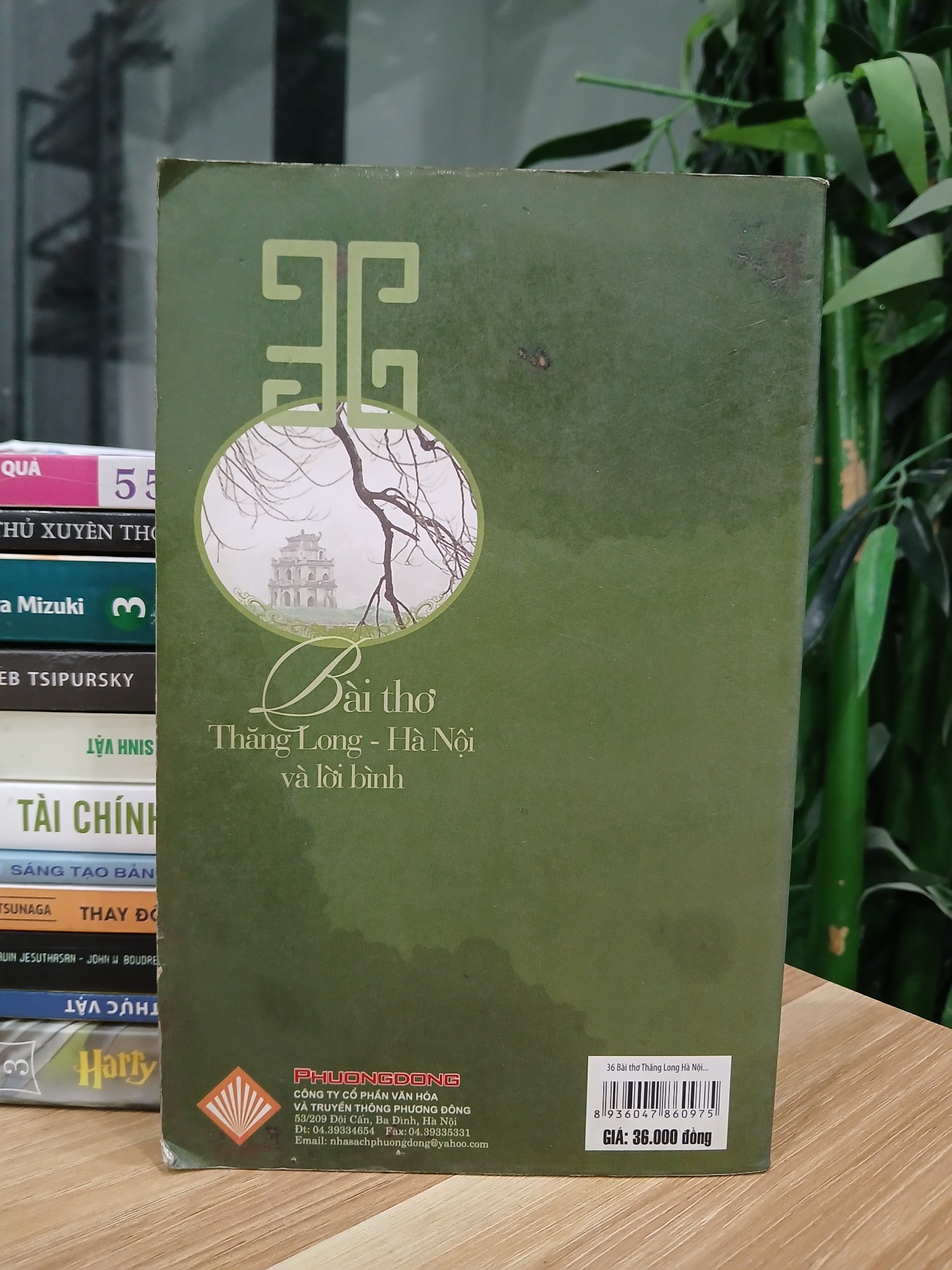 36 bài thơ Thăng Long - Hà Nội và lời bình