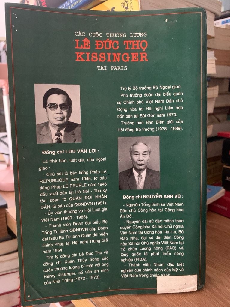Các cuộc thương lượng Lê Đức Thọ Kissinger tại Paris -Lưu Văn Lợi ,Nguyễn Anh Vũ - Ảnh chụp thực tế