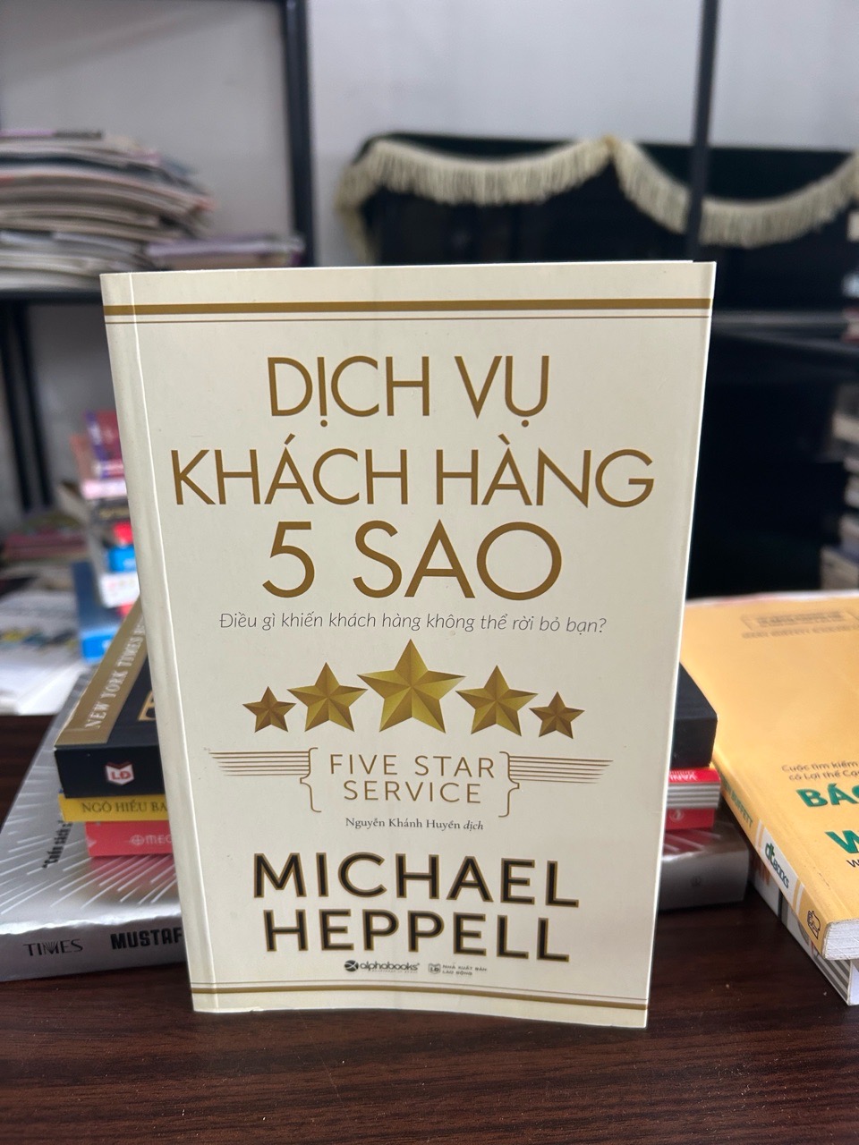 Dịch vụ khách hàng 5 sao-Michael Heppell