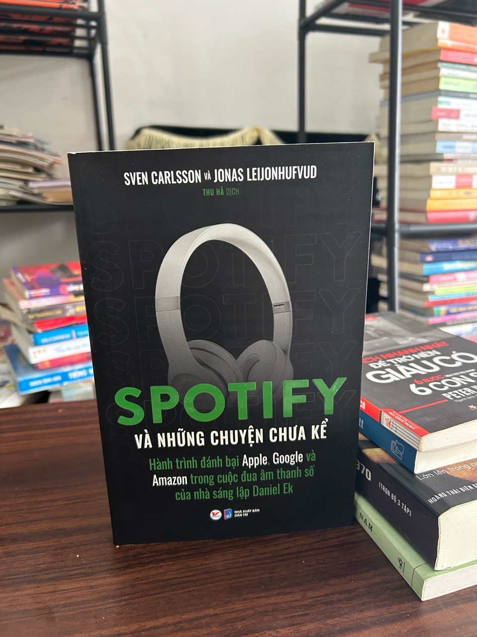Spotify và những câu chuyện chưa kể- Sven Carlson và Jonas Leijonhufvud