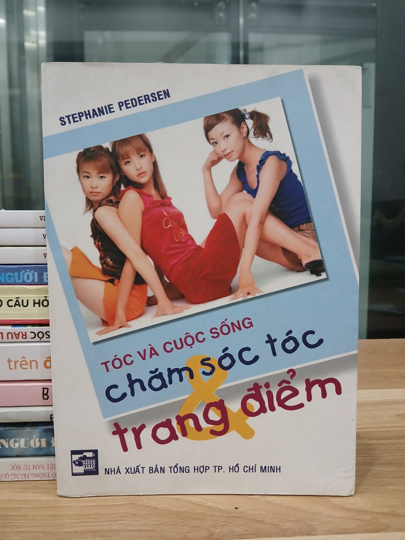 Chăm Sóc Tóc và Trang Điểm (Stephanie Pedersen)