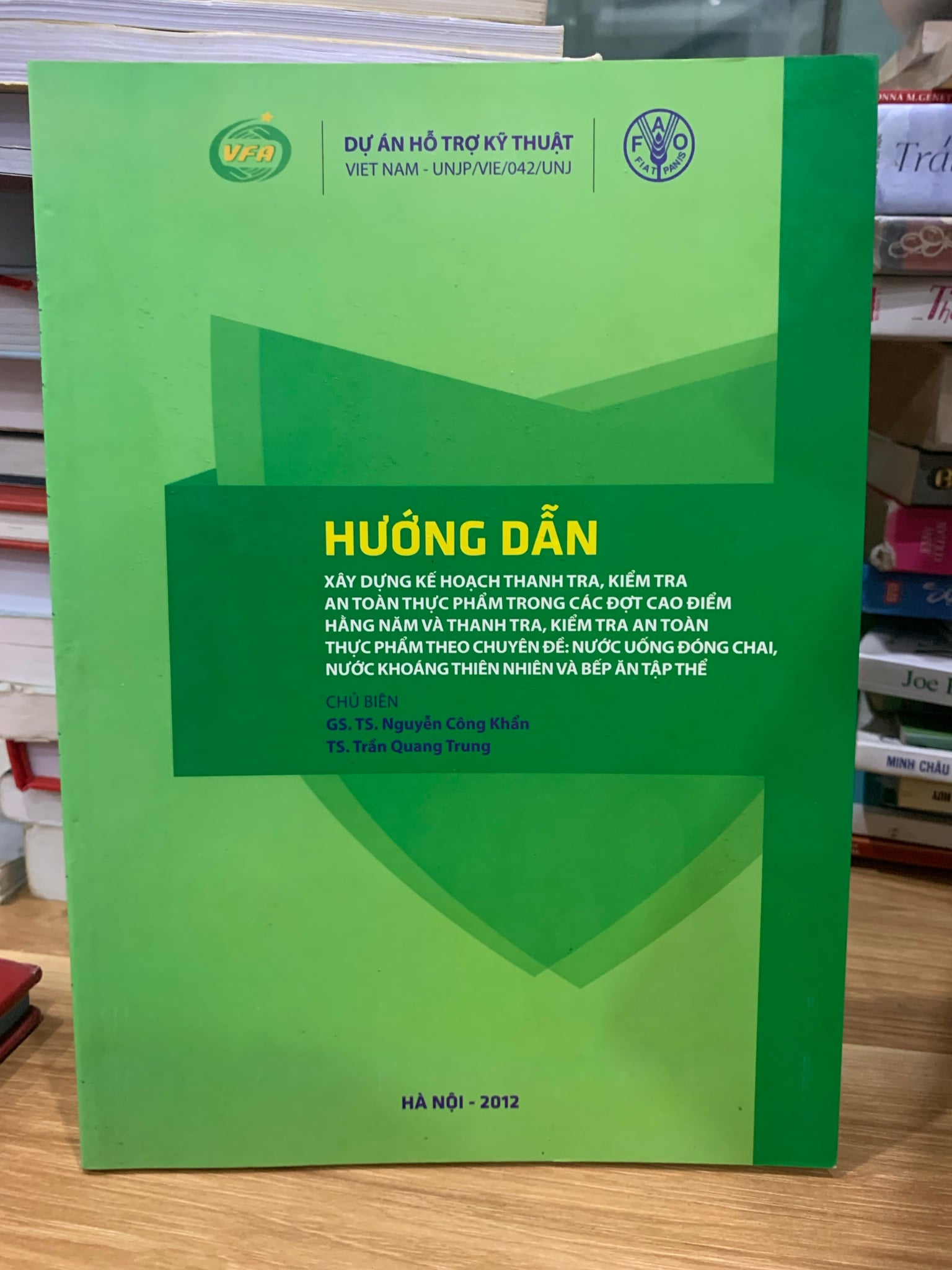 Dẫn xây dựng kế hoạch thanh tra kiểm tra an toàn thực phẩm trong các đợt cao điểm hằng năm và thanh tra kiểm tra an toàn thực phẩm theo chuyên đề nước uống đóng chai nước khoáng thiên nhiên và bếp tập thể