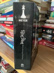 Hừng Đông -Stephenie Meyer - ảnh 2