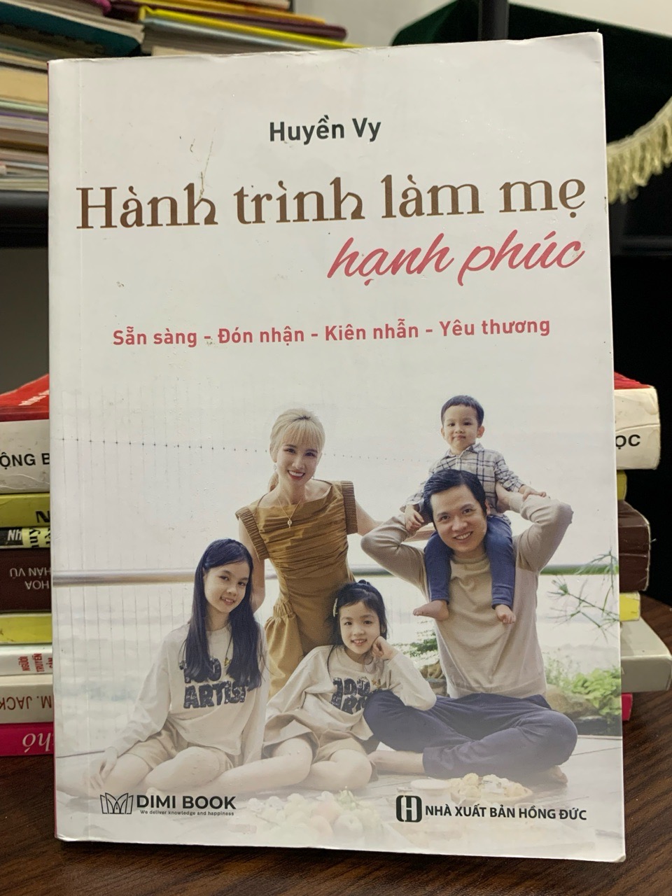 Hành trình làm mẹ hạnh phúc — Huyền Vy