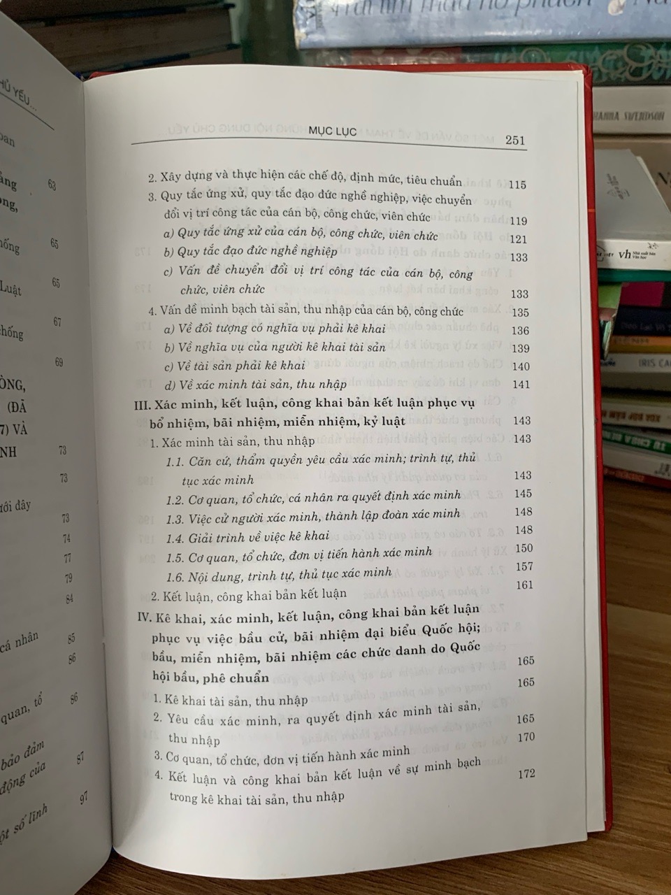 Một số vấn đề về tham nhũng