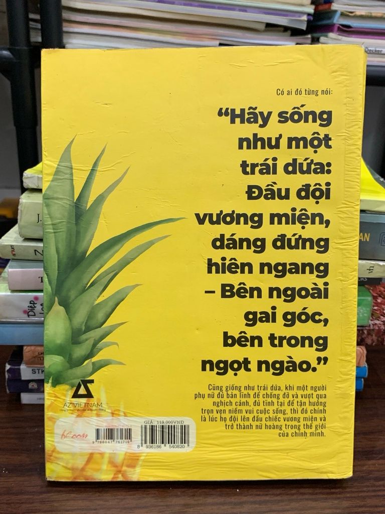 Khí chất bao nhiêu hạnh phúc bấy nhiêu (cũ hơn) — Vãn Tình - Ảnh chụp thực tế