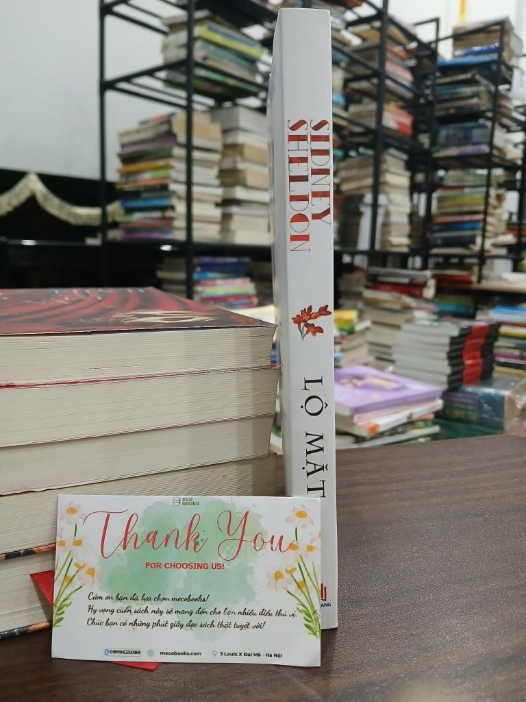 Lộ mặt- Sidney Sheldon - Ảnh thực tế 3