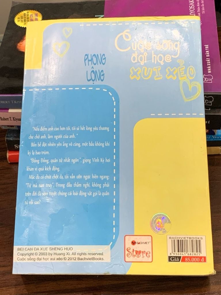 Cuộc sống đại học xui xẻo – Không rõ tác giả - Ảnh chụp thực tế