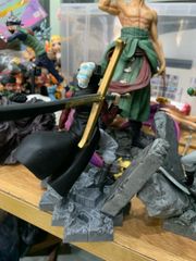 Mô hình Dracule Mihawk 'Mắt Diều Hâu' - Cựu Thất Vũ Hải trong One Piece - ảnh 3