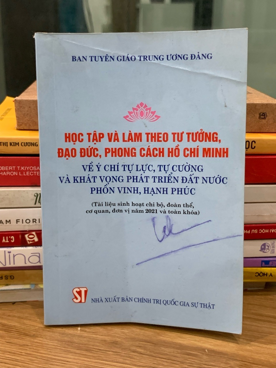 Học tập và làm theo tư tưởng đạo đức phong cách Hồ Chí Minh