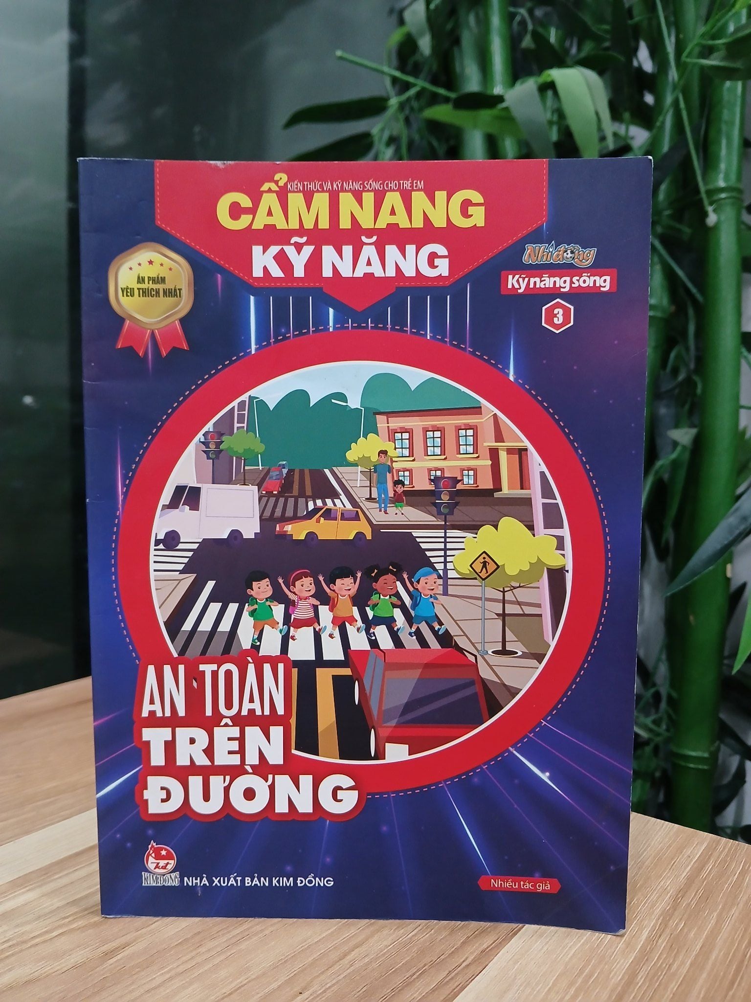 An toàn trên đường – Nhiều tác giả