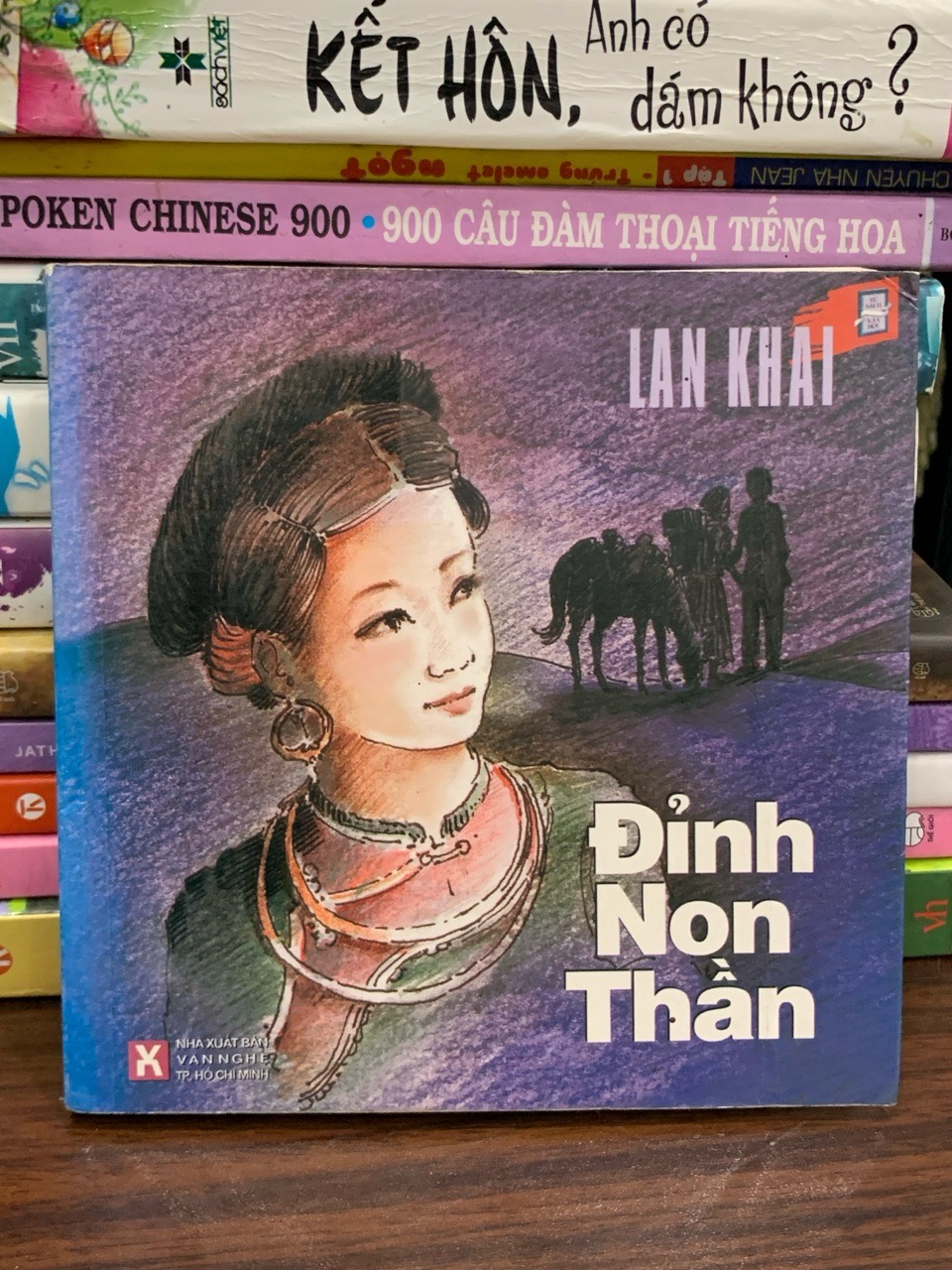Đỉnh Non Thần – Lan Khai