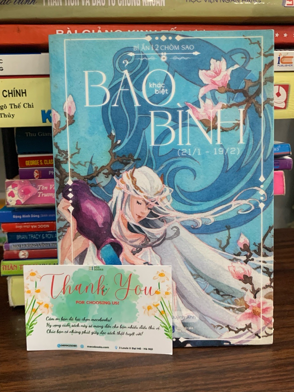 Bí ẩn 12 chòm sao: Bảo Bình khác biệt- Asbooks