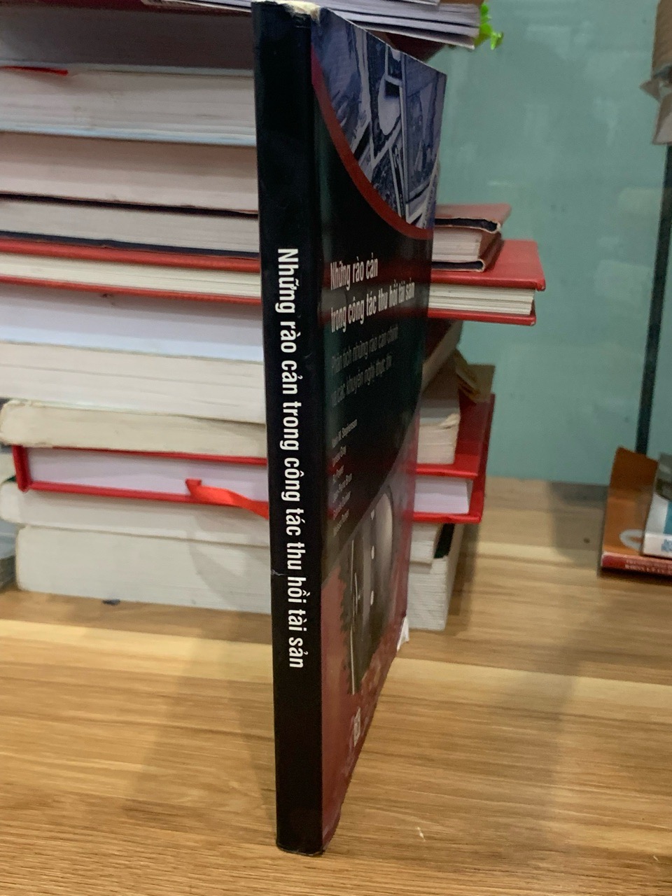 những rào cản trong công tác thu hồi tài sản-NXB Lao Động
