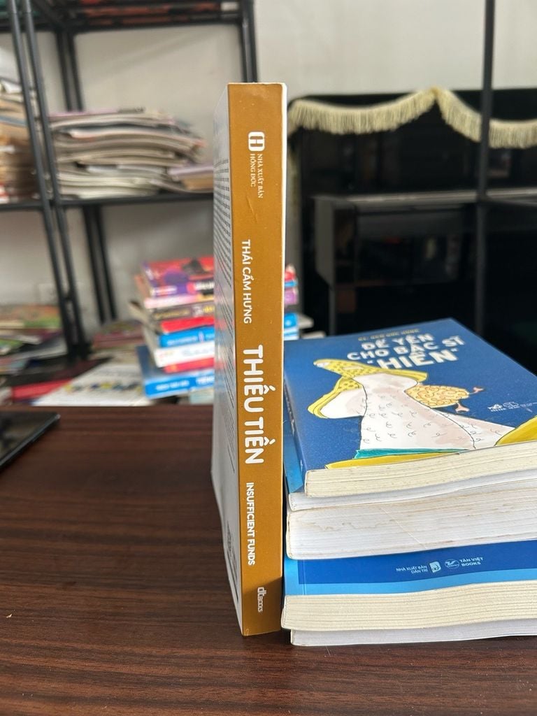 Thiếu tiền- Thái Cẩm Hưng - Ảnh chụp thực tế