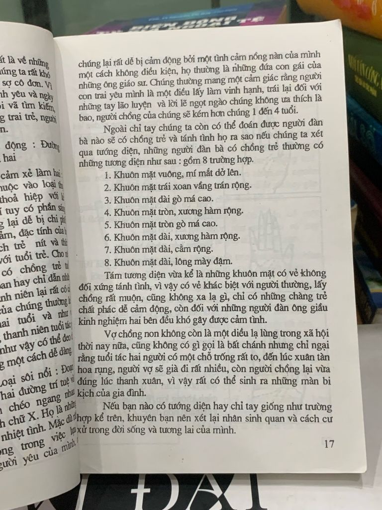 Tử vi Tướng pháp Trọn đời: Sách Luận giải Vận mệnh Con người Theo Dịch lý Phương Đông (Tác giả: Bửu Sơn) - Ảnh thực tế 4