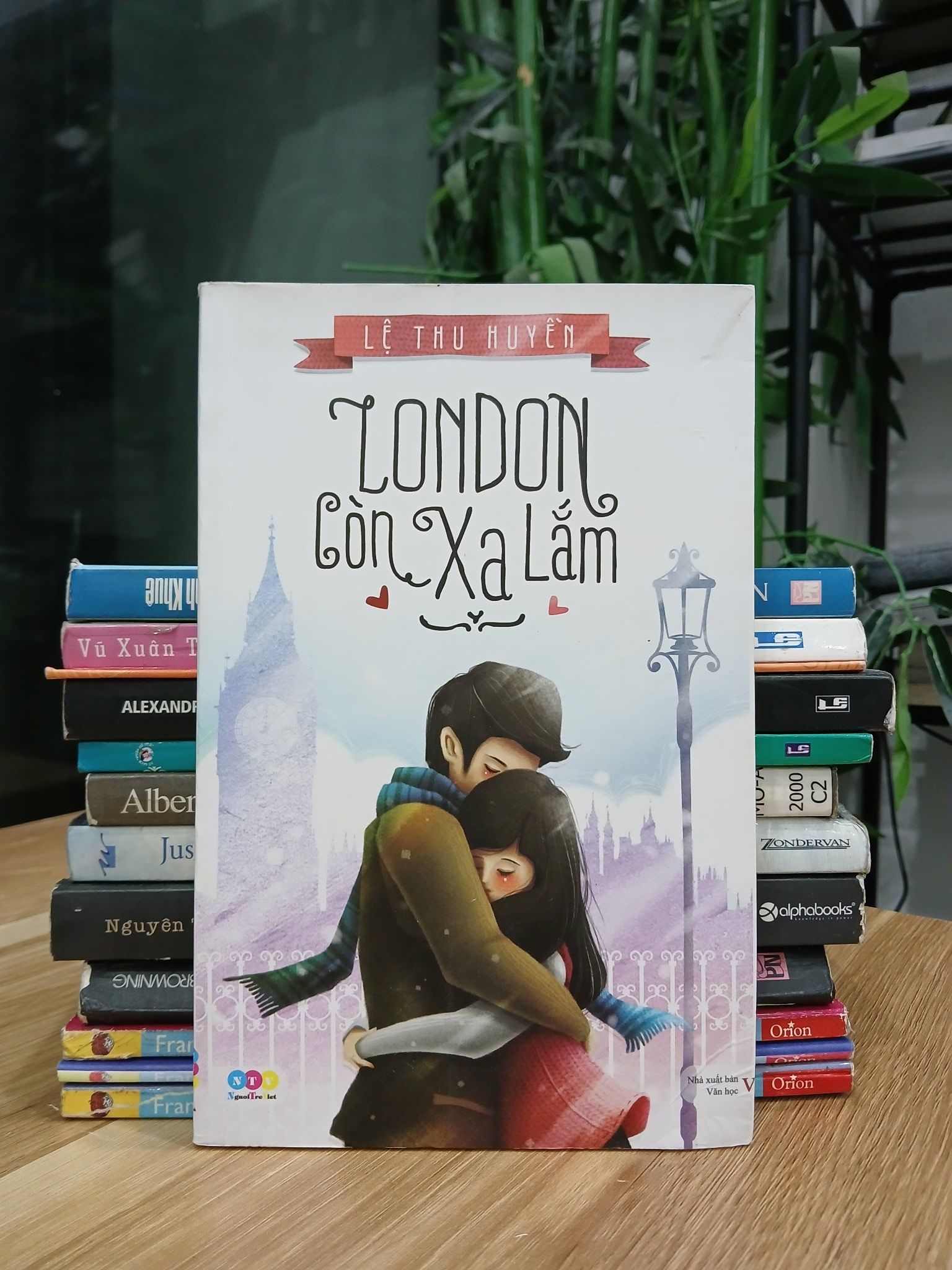 London còn xa lắm – Lệ Thu Huyền